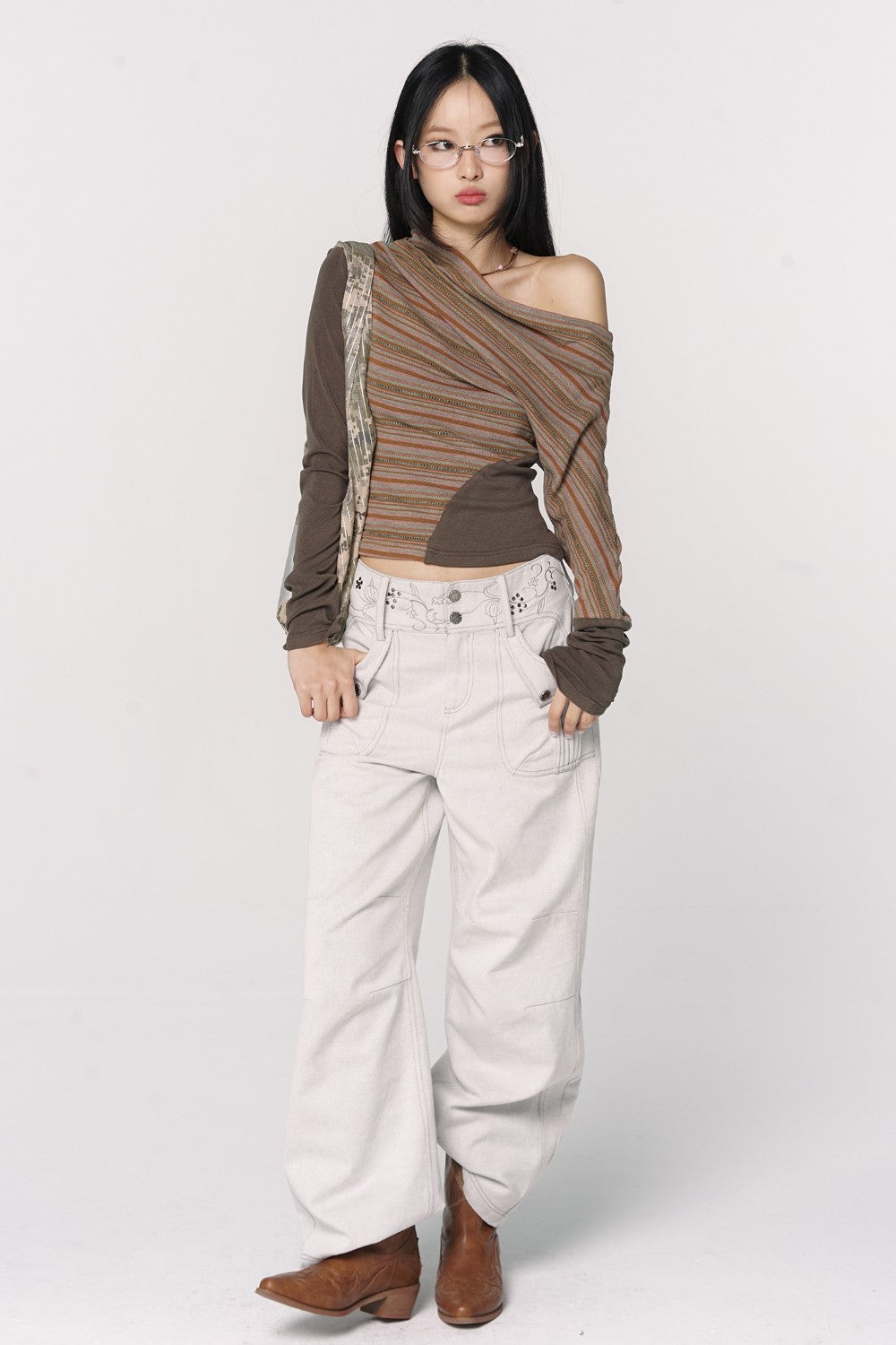 Embroidered Floral Stitch Jeans