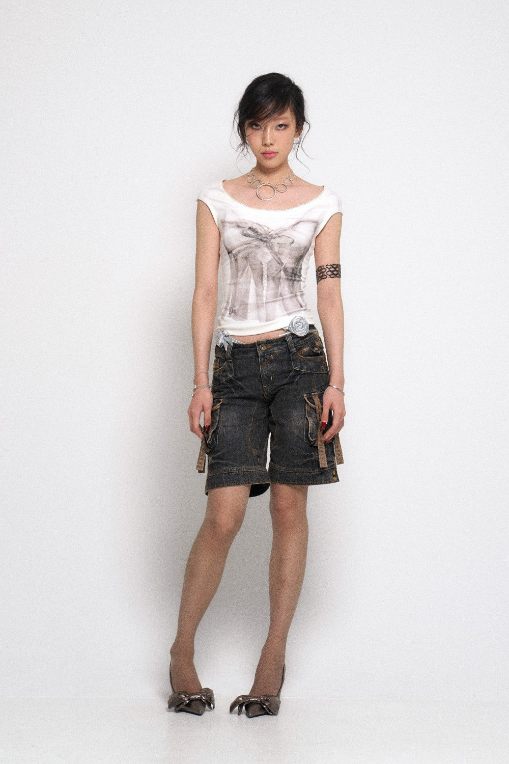 Backlace Ribbon T-Shirt