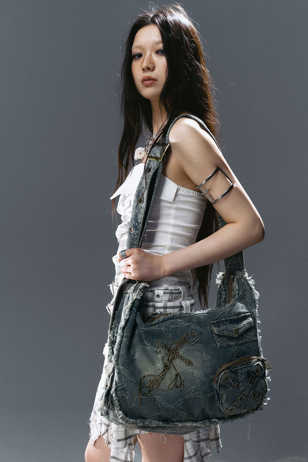 Fray Cross Messenger Bag