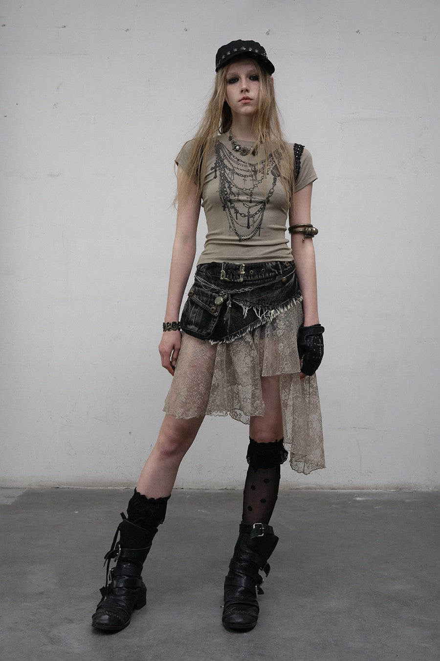 Lace Cross Graphic Shirt