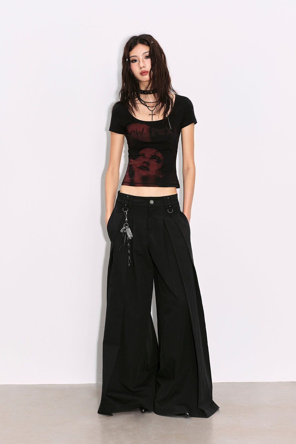 Ivy Crimson Face Shirt