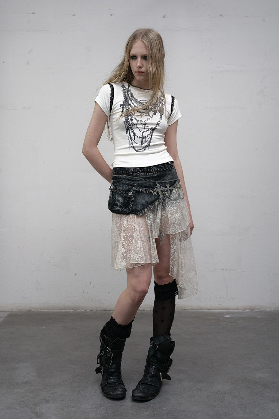 Lace Cross Graphic Shirt