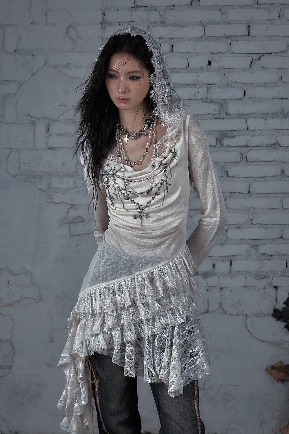 Lace Hooded Chain Dress White / M Lace Hooded Chain Dress White / M