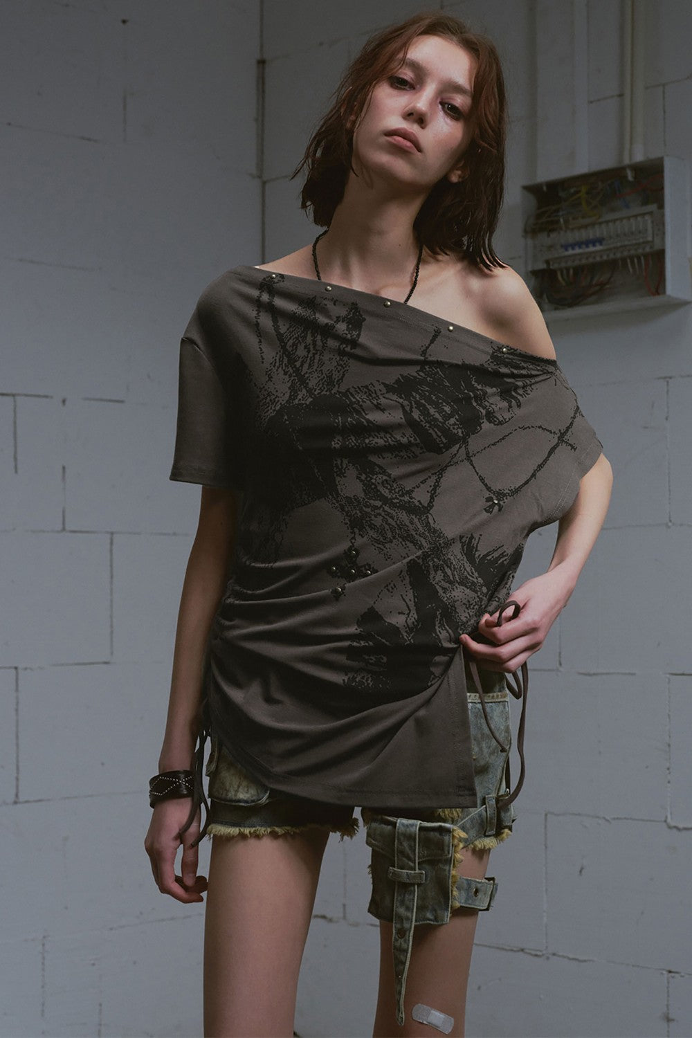 Off-Shoulder Slash Top