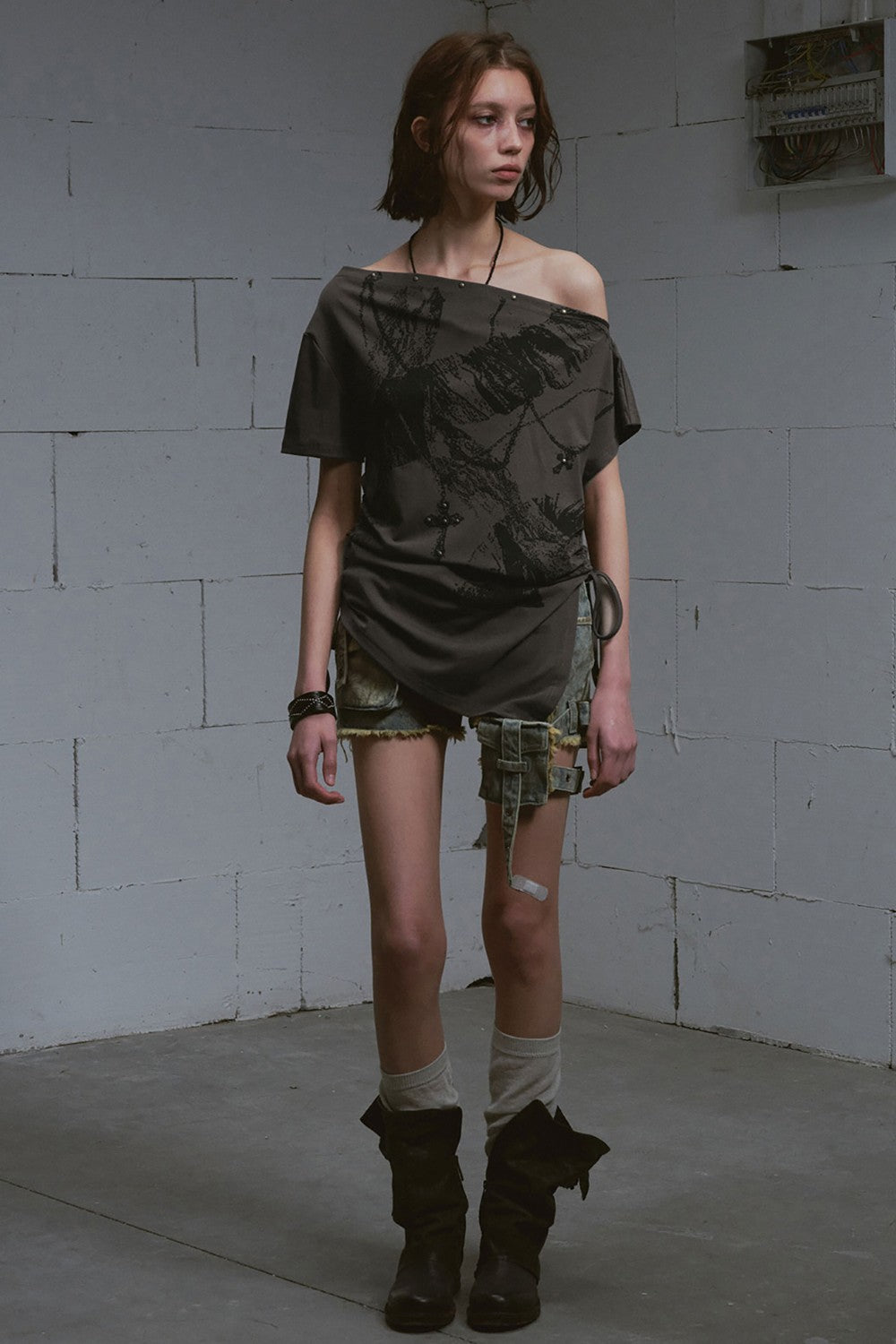 Off-Shoulder Slash Top