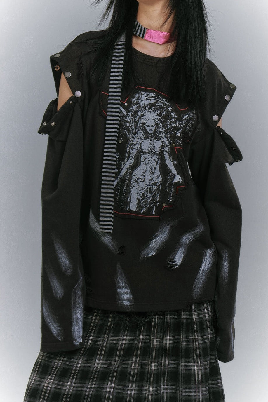 Angel Patch Snap Shoulder Sweatshirt