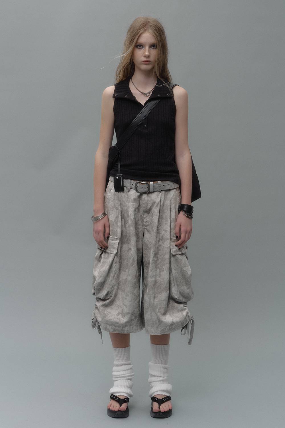 Ribbed Collar Vest