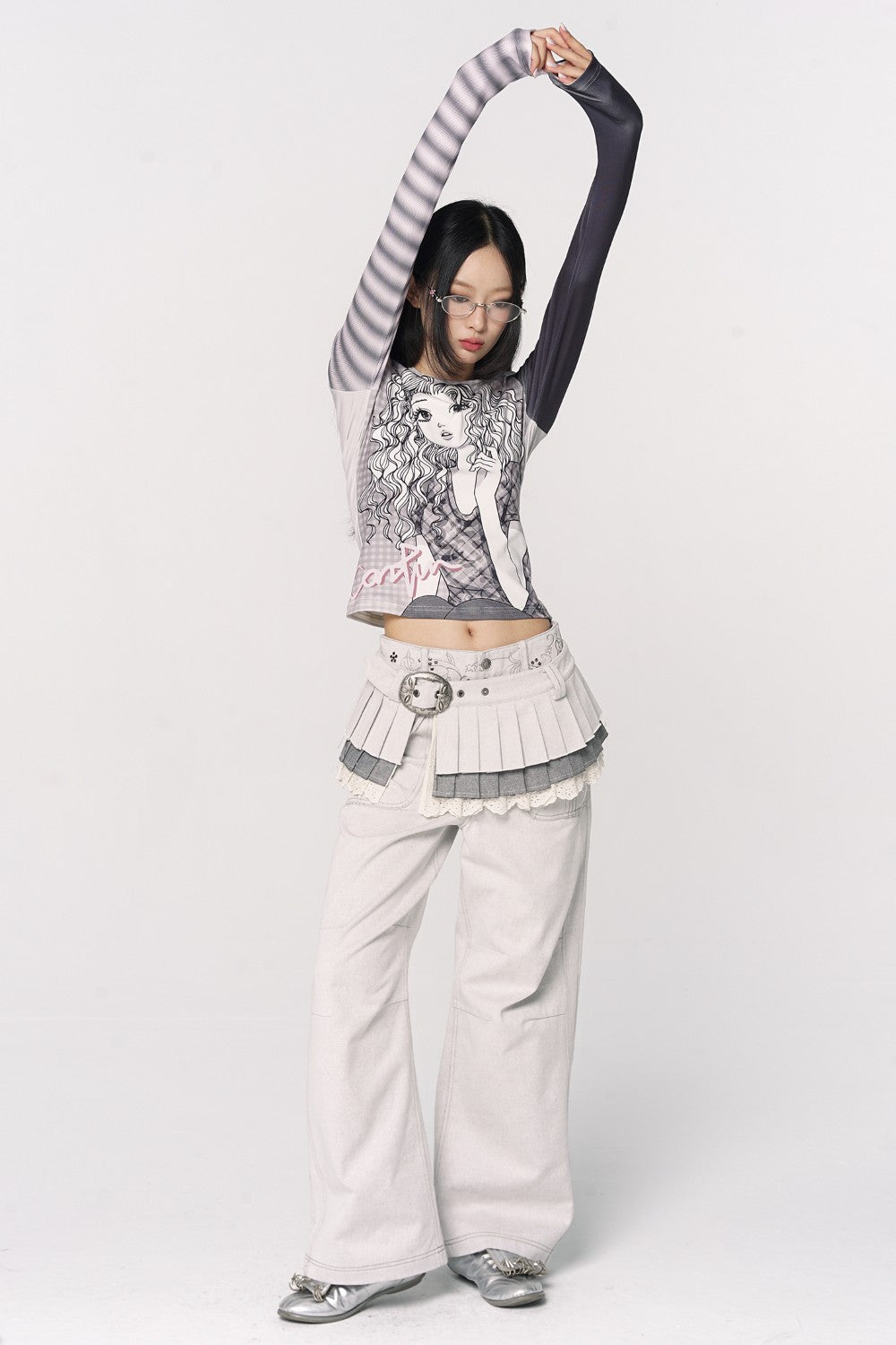 Embroidered Floral Stitch Jeans