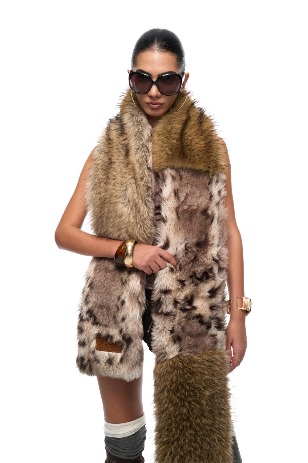 Remi Leopard Plush Scarf