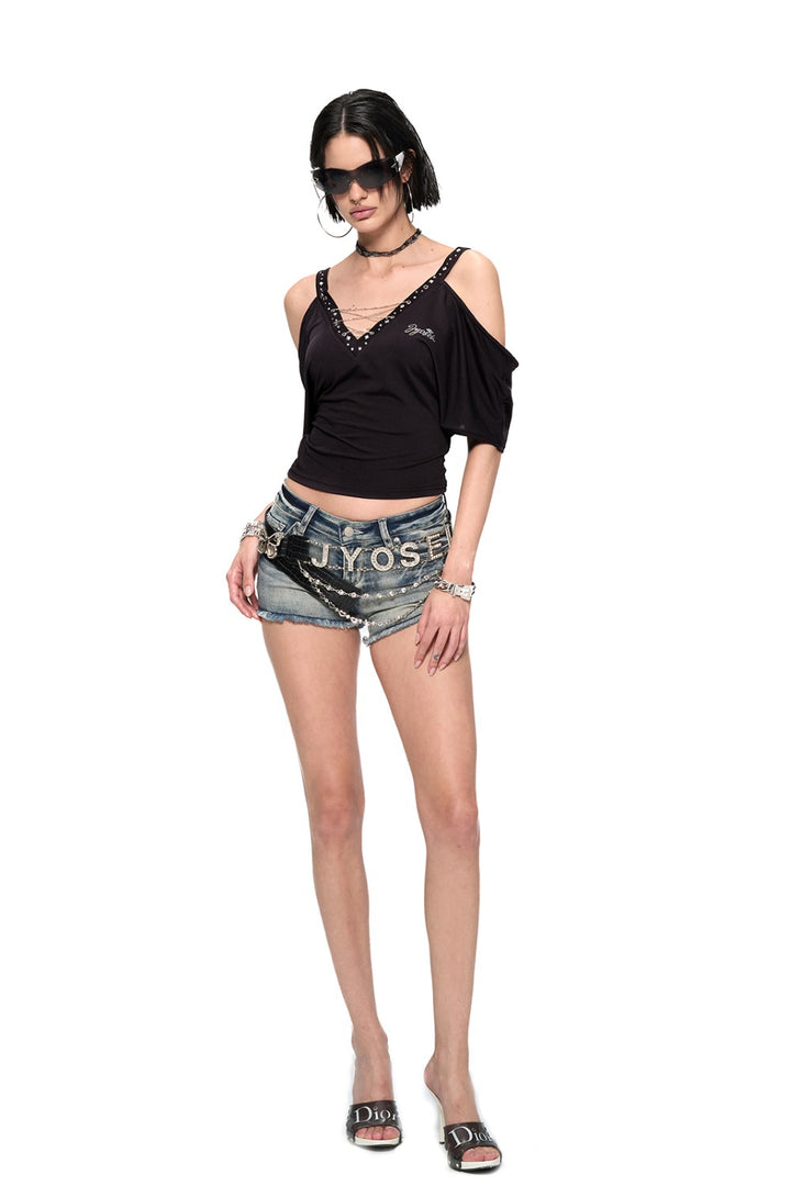 V-Cut Chain Batwing Top