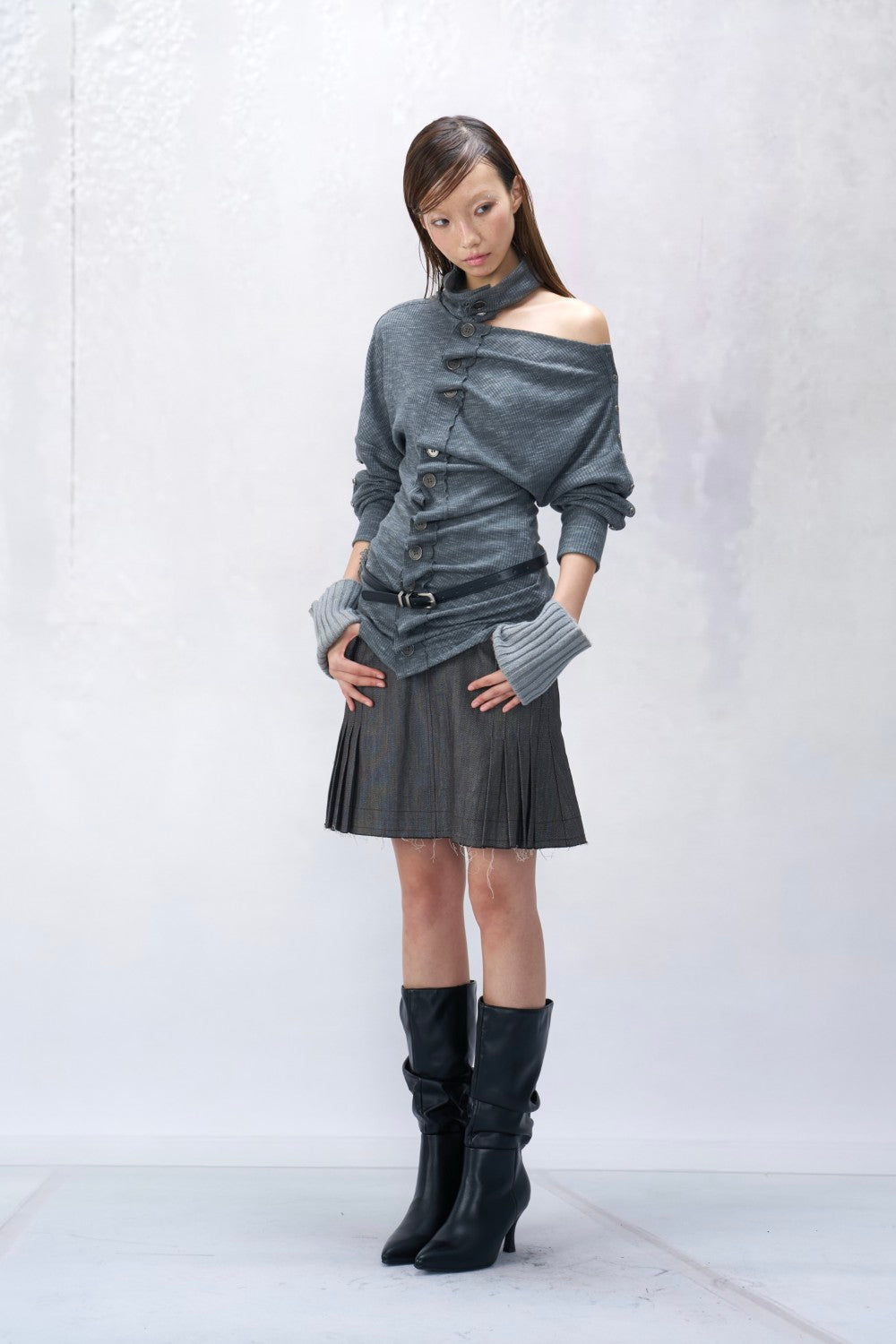 Sera Off-Shoulder Button Top