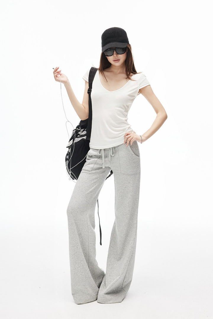 Airy V-Neck Slim Shirt