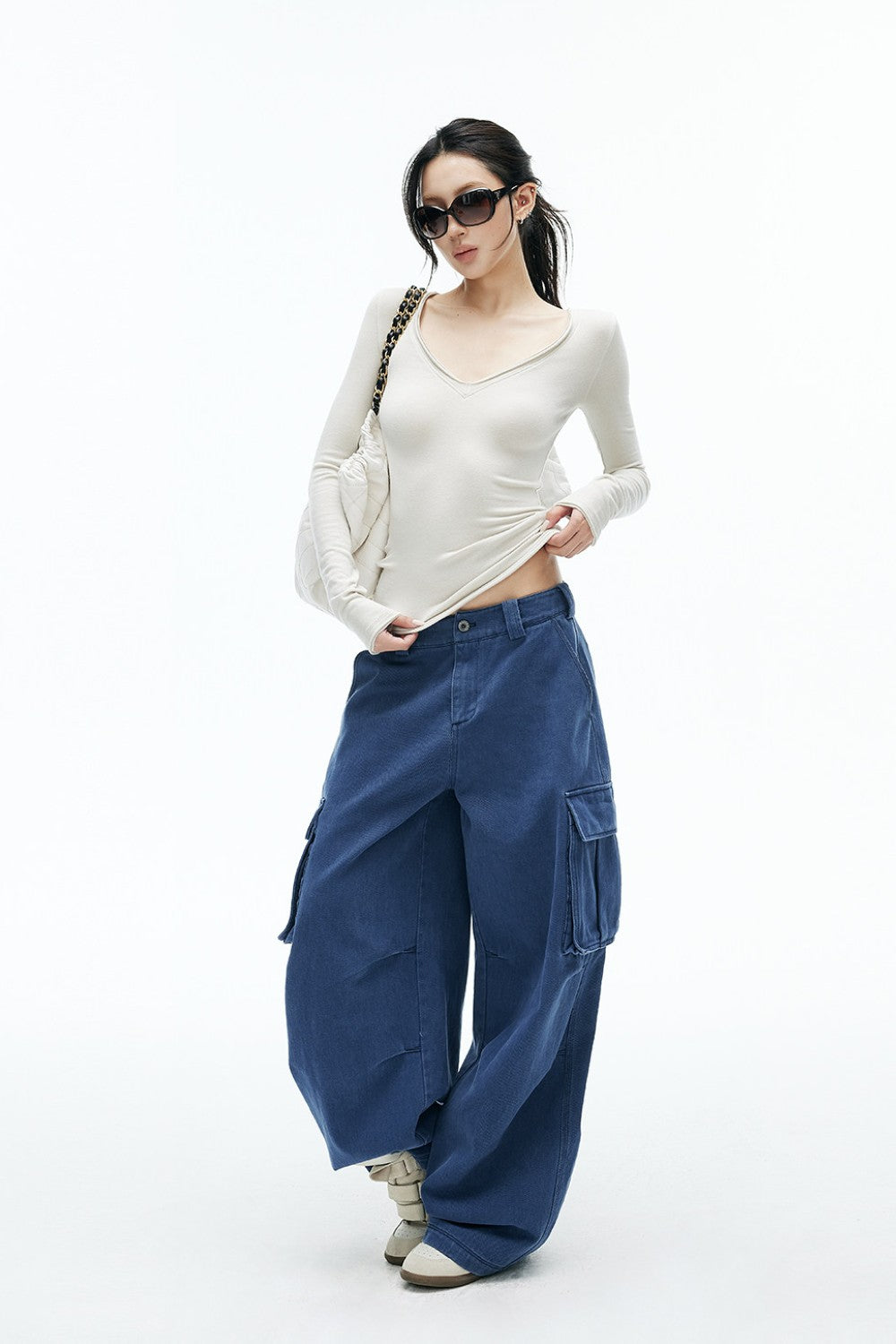 Fitted V-Neck Long Sleeve