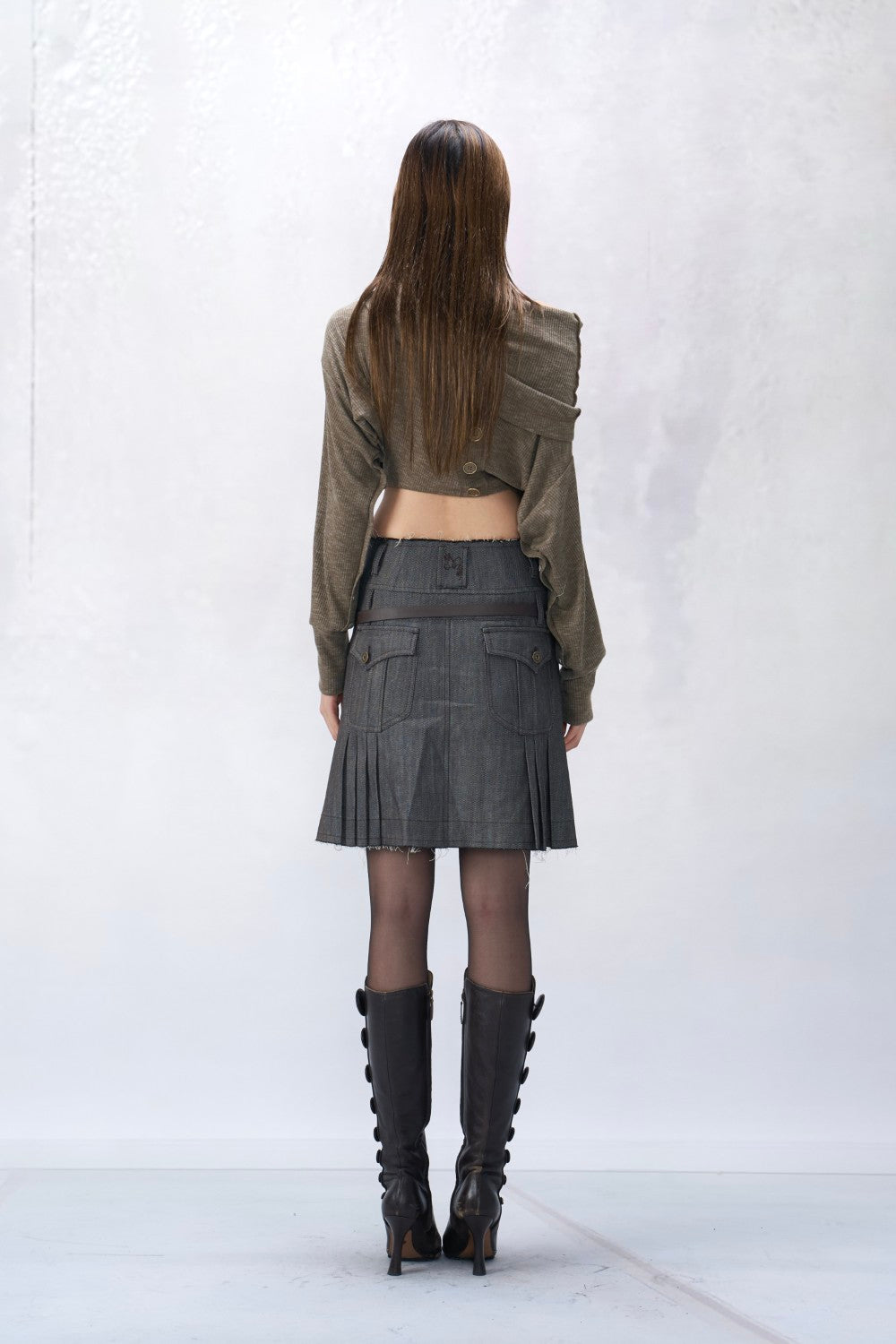 Sera Off-Shoulder Button Top