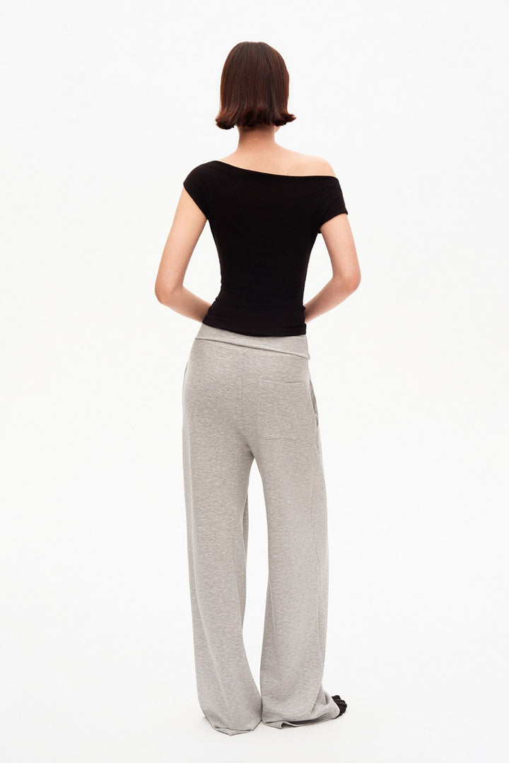 Lena Off-Shoulder Ribbed Top