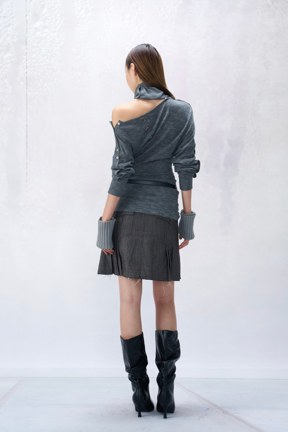 Sera Off-Shoulder Button Top