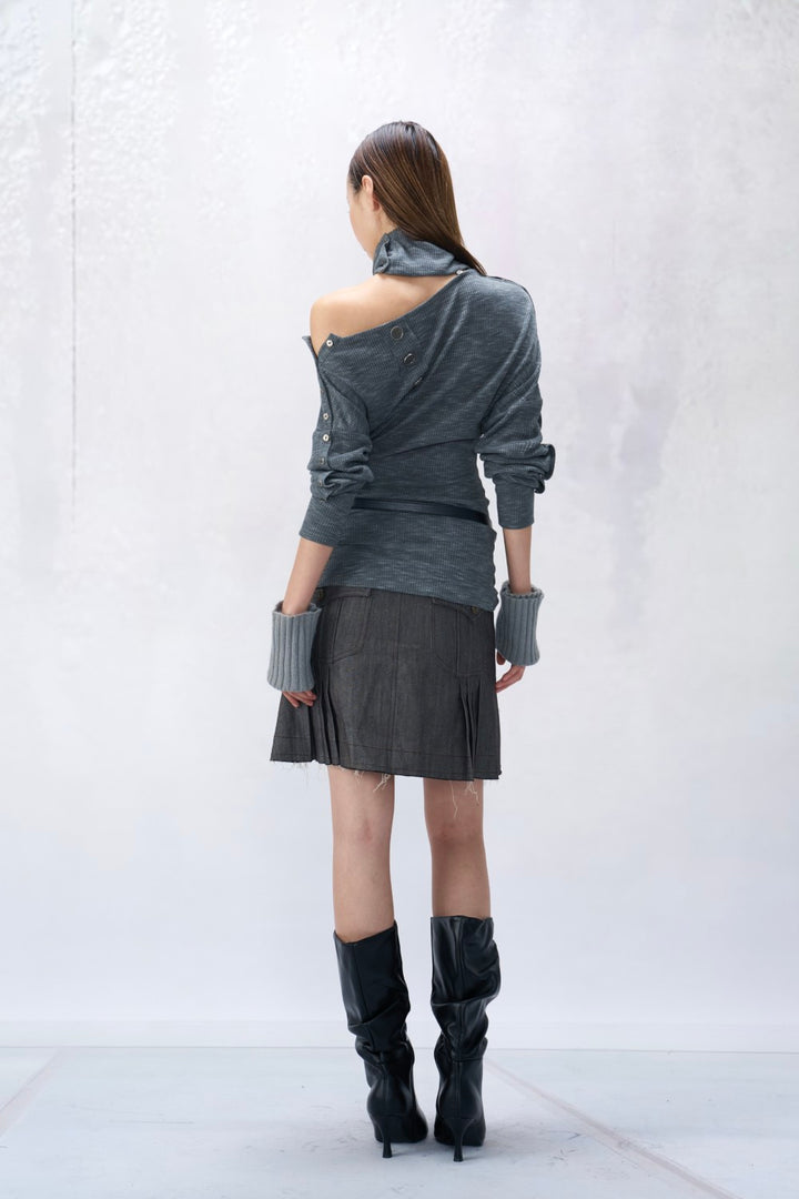 Sera Off-Shoulder Button Top