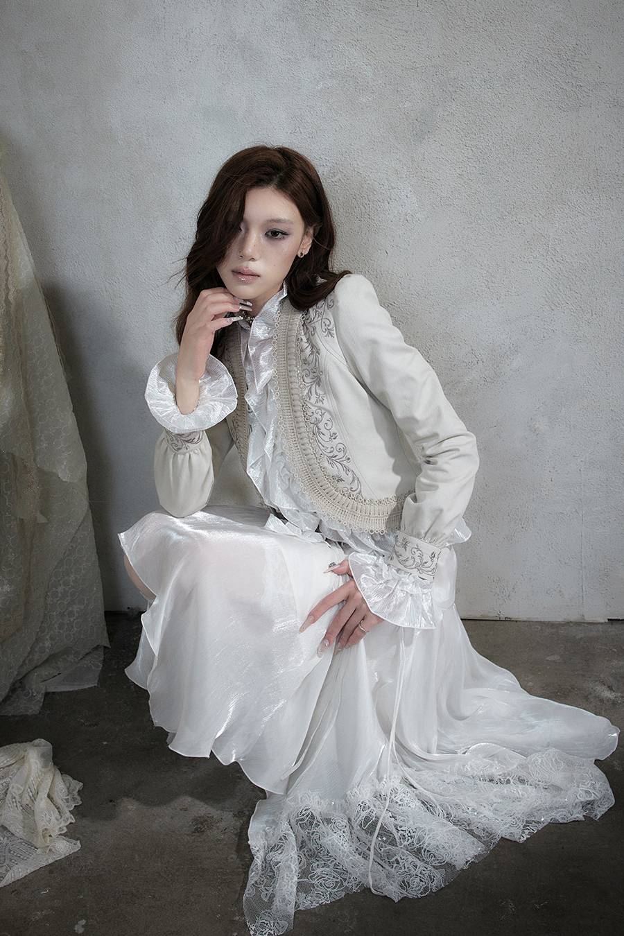 Embroidered Cropped Jacket