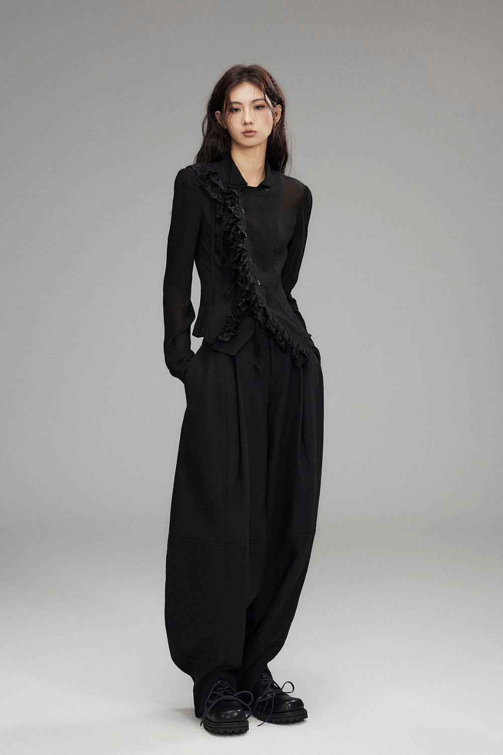 Pleated Wool Curve Trousers