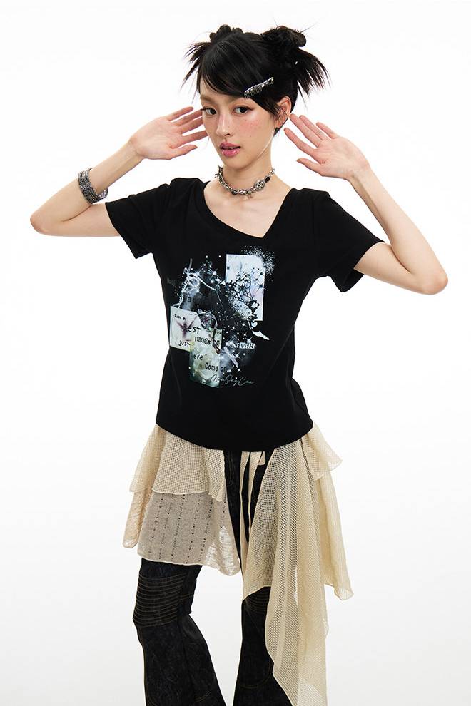 Graphic Print V-Neck Tee