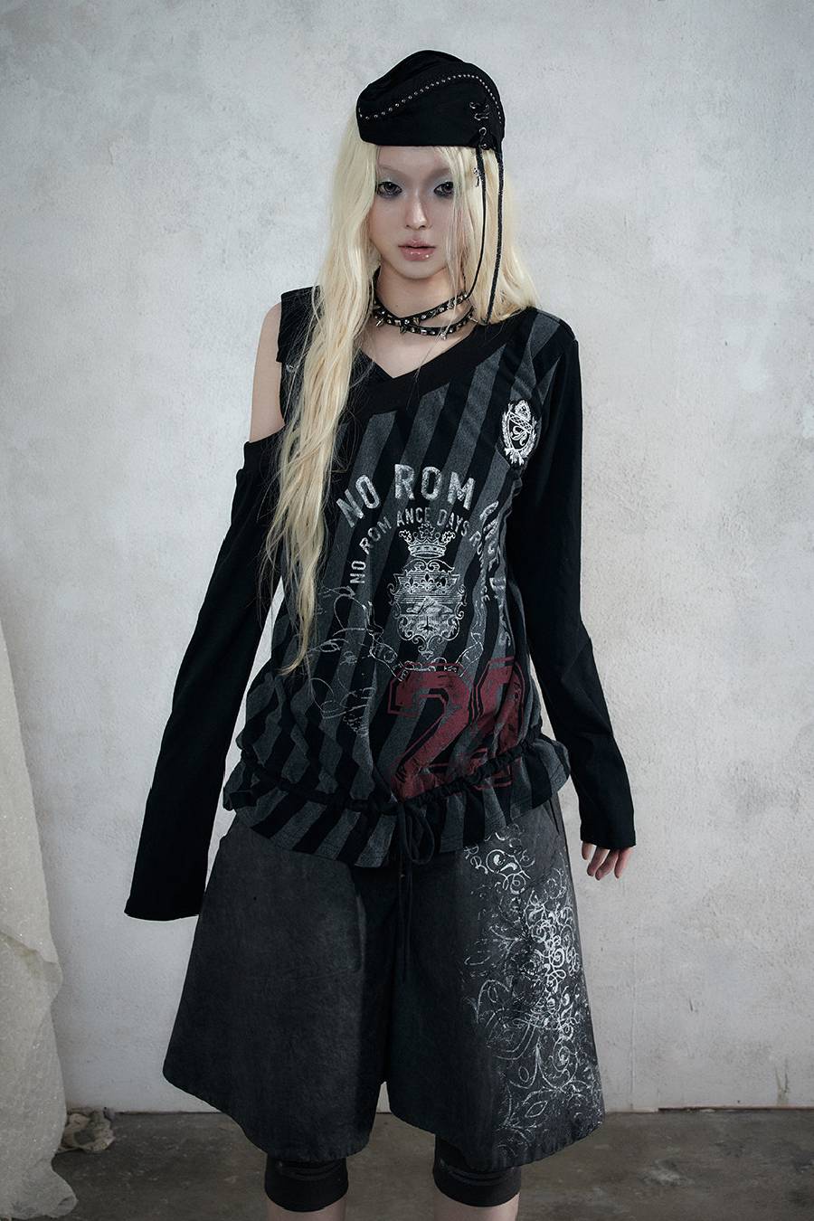 Drawstring Graphic Long Sleeve