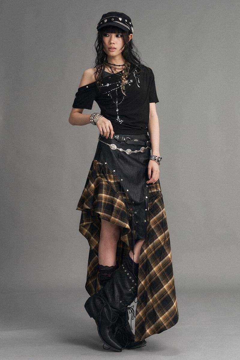 Asymmetric Layered Graphic Top