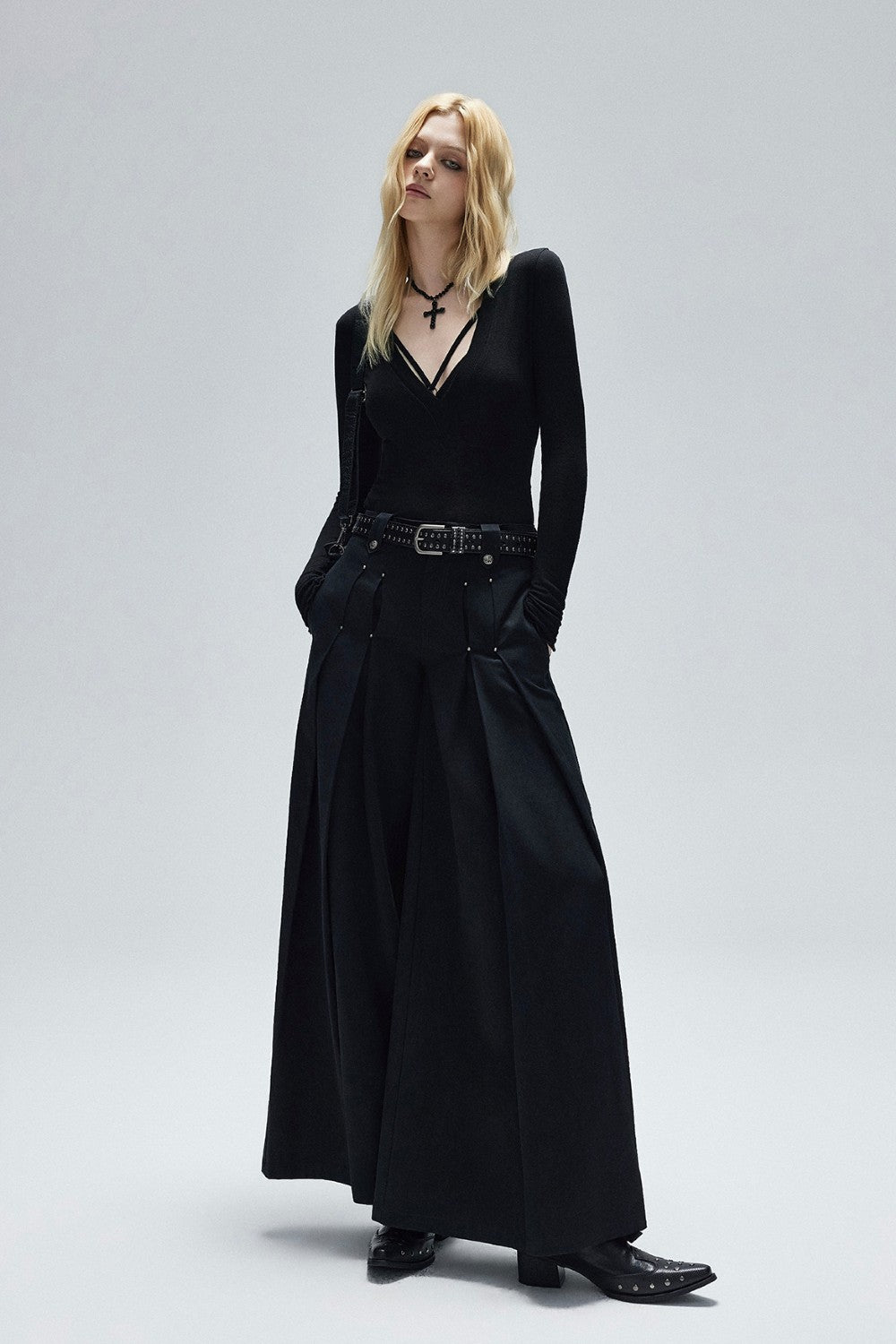 Ruffle Edge V-Neck Shirt