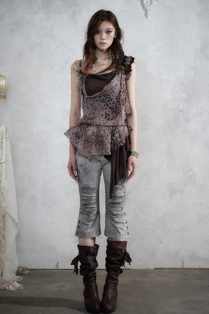Distressed Capri Jeans
