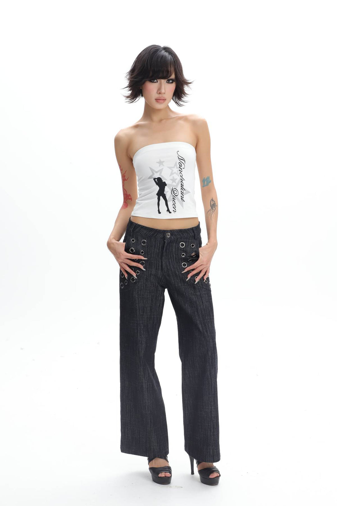 Eyelet Detail Straight Jeans