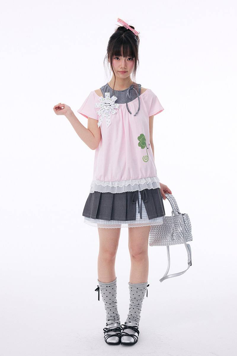 Pink Clover Graphic Tee