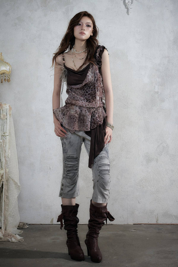 Distressed Capri Jeans