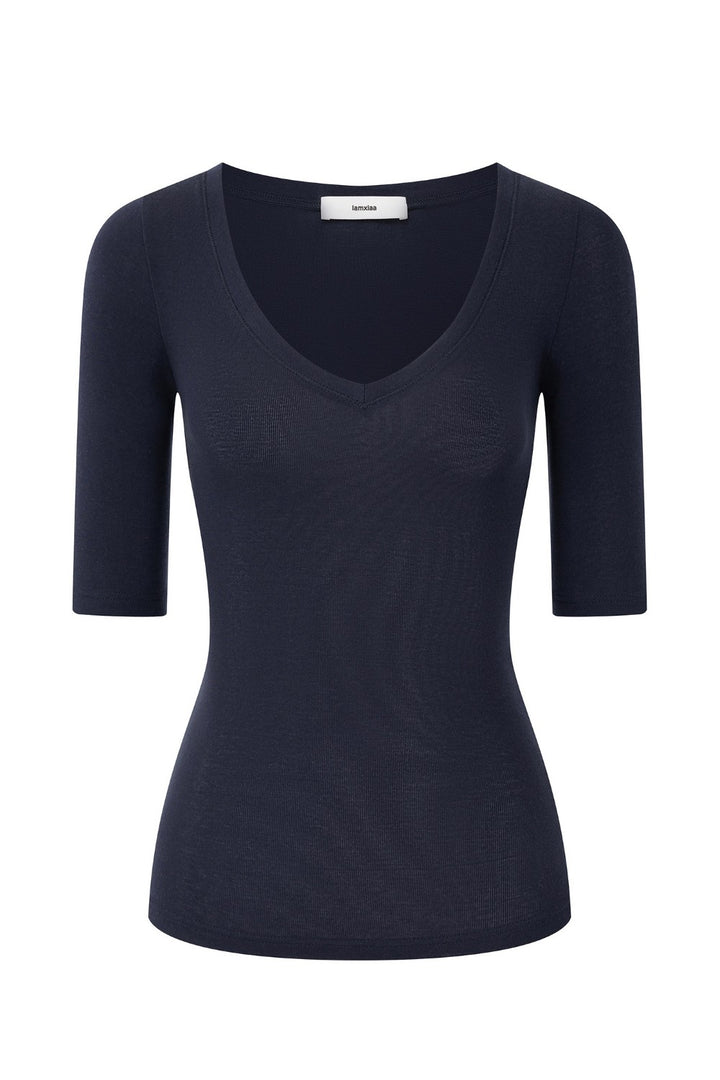 Nora Essential V-Neck Shirt