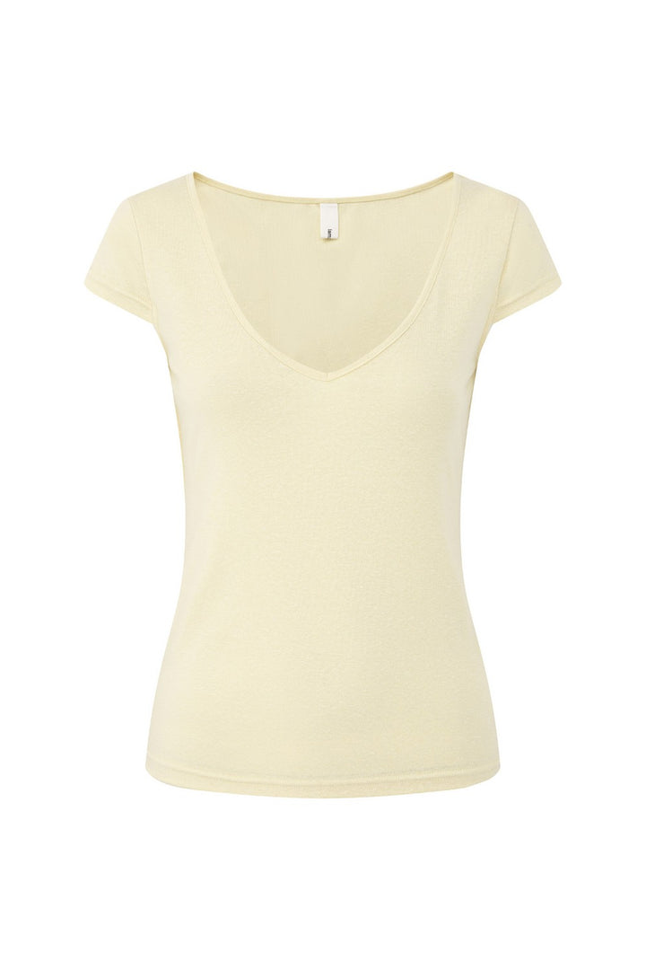 Airy V-Neck Slim Shirt