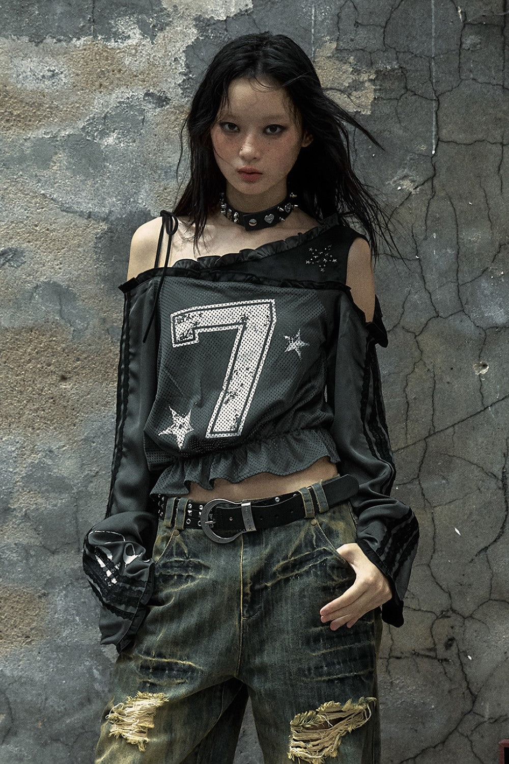 Off-Shoulder Seven Jersey